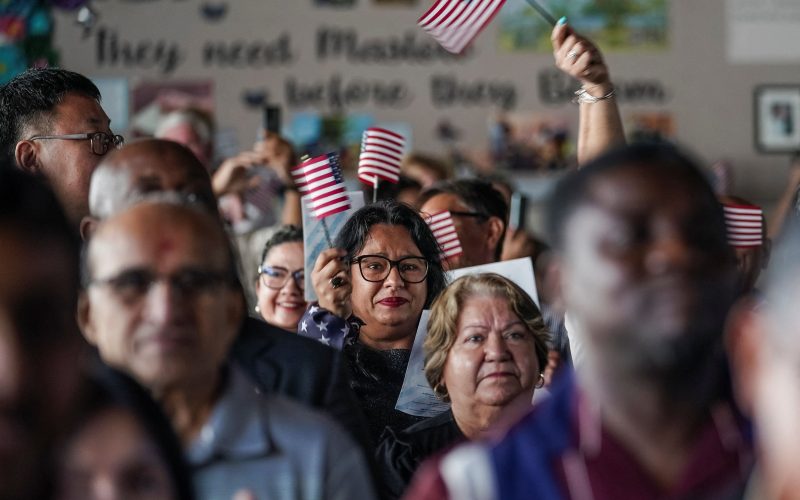 Más latinos que siempre: la riqueza cultural de EE.UU.